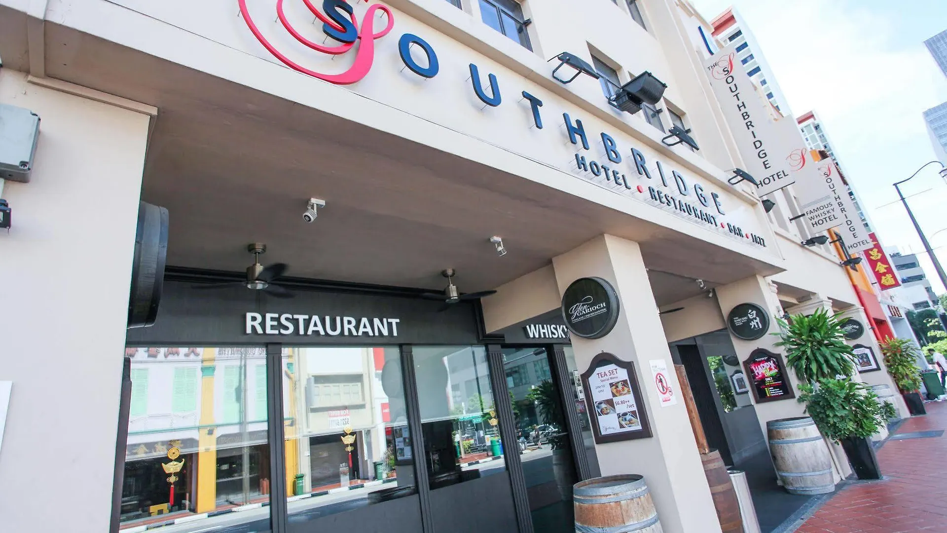 ***  The Southbridge Hotel Singapore Singapore